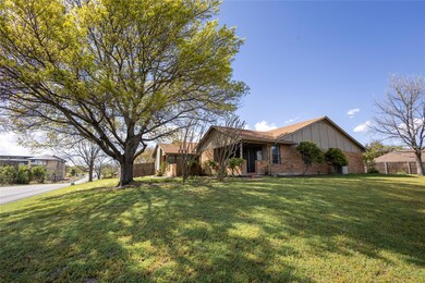 711 E Park Ave, Weatherford, TX 76086 - photo 3