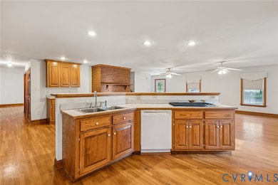 542 Ampthill Rd, Cartersville, VA 23027 - photo 6