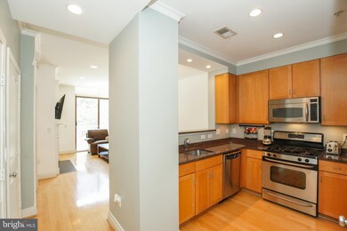 1201 N Garfield St unit 201, Arlington, VA 22201 - photo 5