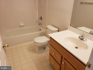 8732 Green Field Ct, Odenton, MD 21113 - photo 7