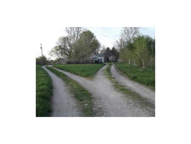 Circle drive around house area.