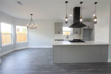 7905 James Franklin St, Houston, TX 77088 - photo 7