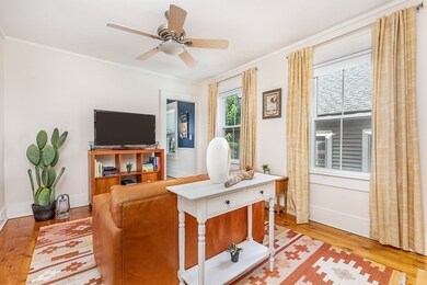 15 1/2 Williams St unit 2, Salem, MA 01970 - photo 5