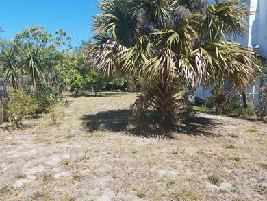 947 39th Ct, West Palm Beach, FL 33407 - photo 4