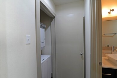 2100 Woodhead St unit 306, Houston, TX 77019 - photo 7