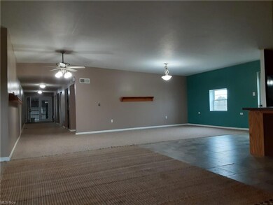 Dining Room/ Hall view
