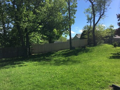 38 Edbert Dr, Holyoke, MA 01040 - photo 4