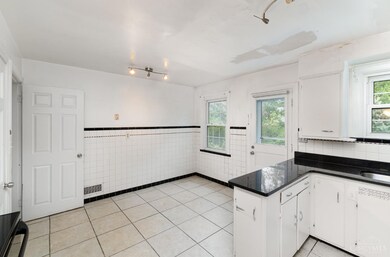 7620 Montgomery Rd, Cincinnati, OH 45236 - photo 7