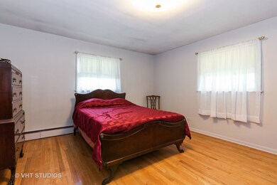 158 Castlewood Dr, Carpentersville, IL 60110 - photo 6