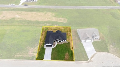 130 W Greene Ct, Hanover, IN 47243 - photo 3