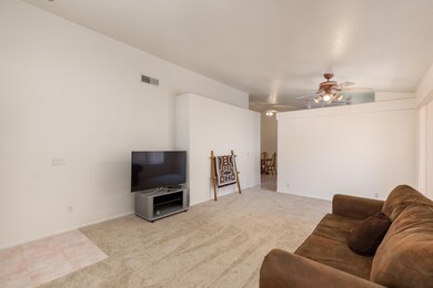 004_Living Room