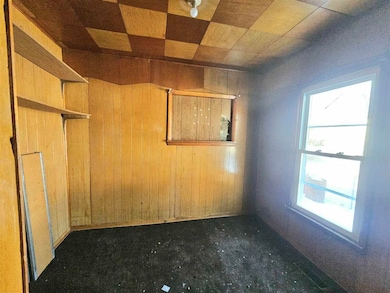 143 E School St, Anderson, IN 46012 - photo 6