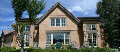 Exterior - Summer(2)