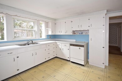 394 Carriage Shop Rd, East Falmouth, MA 02536 - photo 5