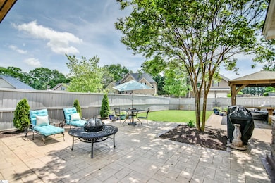 41 Lazy Willow Dr, Simpsonville, SC 29680 - photo 3