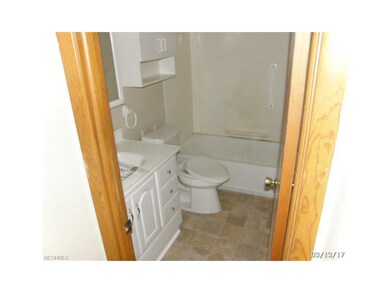 1794 Ridgewick Dr, Wickliffe, OH 44092 - photo 5