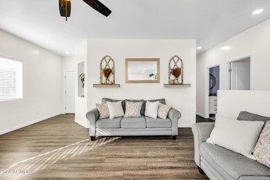 9127 W Cambridge Ave-8