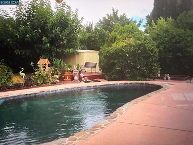 11241 Brookview Dr, Concord, CA 94520 - photo 3