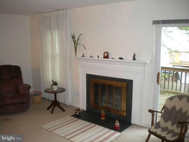 1509 Marlborough Ct, Crofton, MD 21114 - photo 2