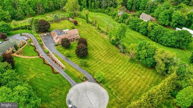 8 Glen Hollow Ct, Reading, PA 19607 - photo 3