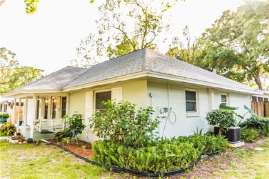 6804 Cresthill Ct, Tampa, FL 33615 - photo 2