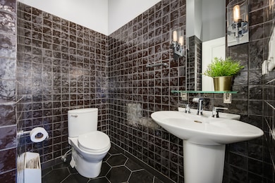 2205 W Shakespeare Ave unit 1W, Chicago, IL 60647 - photo 7