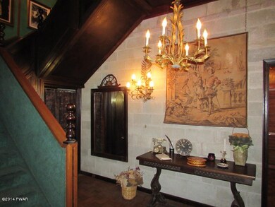 214 Surrey Dr, Hawley, PA 18428 - photo 4