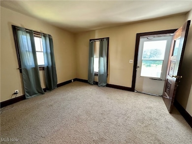 349 E Hopocan Ave, Barberton, OH 44203 - photo 5