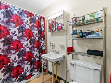 495 Front St, Woonsocket, RI 02895 - photo 4