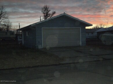 detached double garage