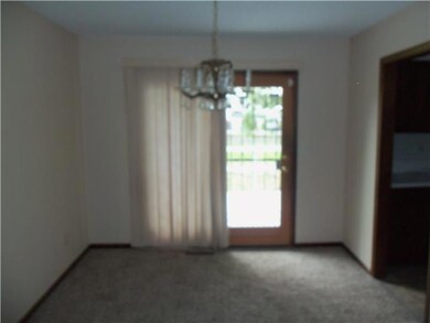 120 Fairlane St, Lansing, KS 66043 - photo 3