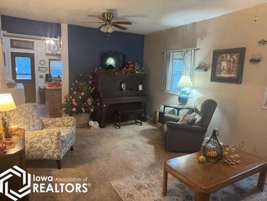 407 N 15th St, Centerville, IA 52544 - photo 2