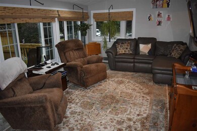 1021 Bodwell Rd, Manchester, NH 03109 - photo 4