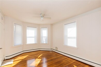 14 Grosvenor Ave, Providence, RI 02908 - photo 7