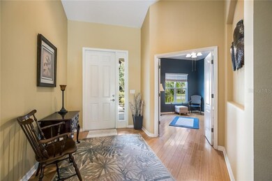 SPACIOUS FOYER AREA