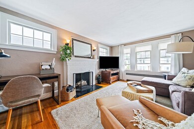 8 Noble St unit 2, West Newton, MA 02465 - photo 3