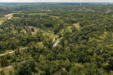 1613 Aspen Cir SE, Cedar Rapids, IA 52403 - photo 2