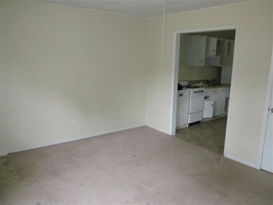 1200 Davis St, Jacksonville, NC 28540 - photo 4