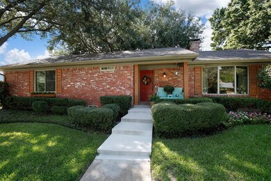 4715 Creighton Dr, Dallas, TX 75214 - photo 2