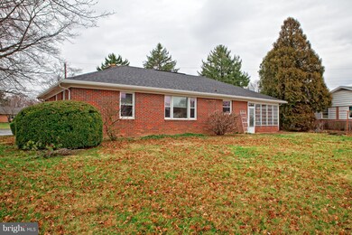 21920 Holiday Dr, Smithsburg, MD 21783 - photo 5