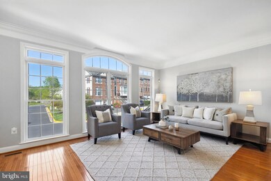 4092 Walnut Cove Cir, Fairfax, VA 22033 - photo 7