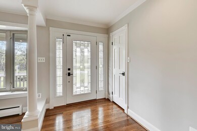 8915 Fort Hunt Rd, Alexandria, VA 22308 - photo 2