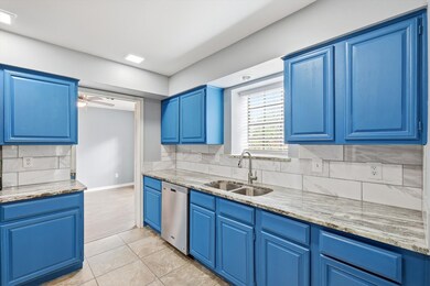 2728 Mill Trace, Carrollton, TX 75007 - photo 5