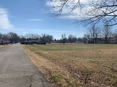 410 Sanderson Dr, Hopkinsville, KY 42240 - photo 4