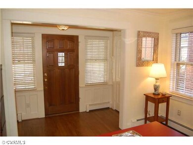 Foyer - Opens into formal living room!