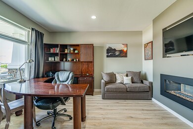2013PebbleviewLp_00004