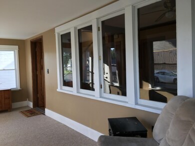 517 Chatham St, Lowell, MI 49331 - photo 5