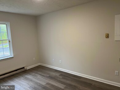 70 Briarwood Ln unit 4, Berkeley Springs, WV 25411 - photo 5