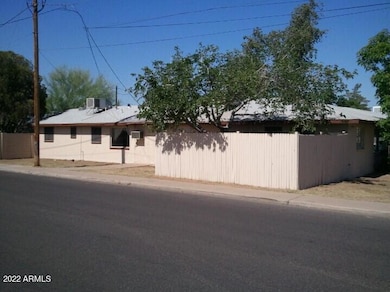 2543 E Brill St, Phoenix, AZ 85008 - photo 2