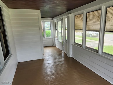 1639 Avalon Rd, Cleveland, OH 44112 - photo 2